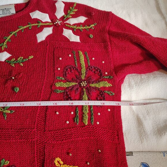 Vtg Kathy Lee Christmas Sweater Medium Retro Red Embroidered Holiday Ornaments - Picture 5 of 10